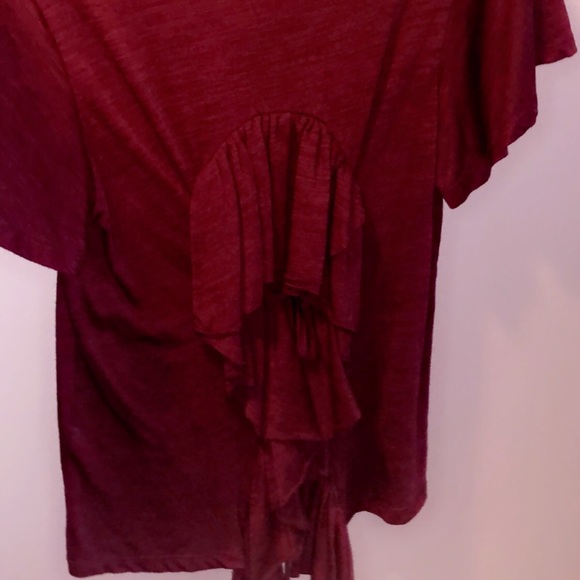 ENDLESS ROSE 🌹 BURGUNDY TEE - Picture 3 of 3